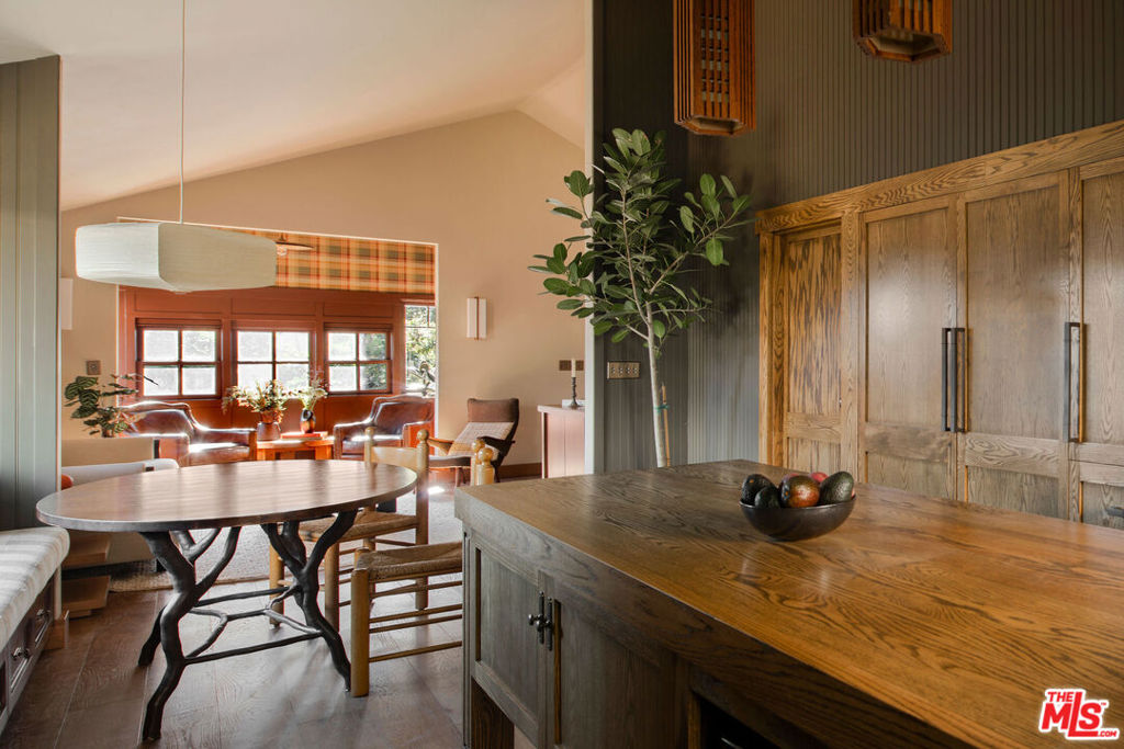 125 E Claremont Street