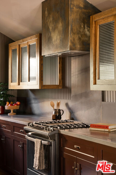 125 E Claremont Street