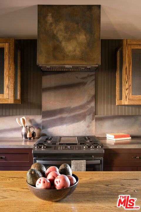 125 E Claremont Street