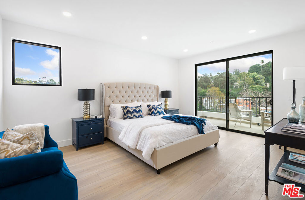 3659 1/2 Regal Place