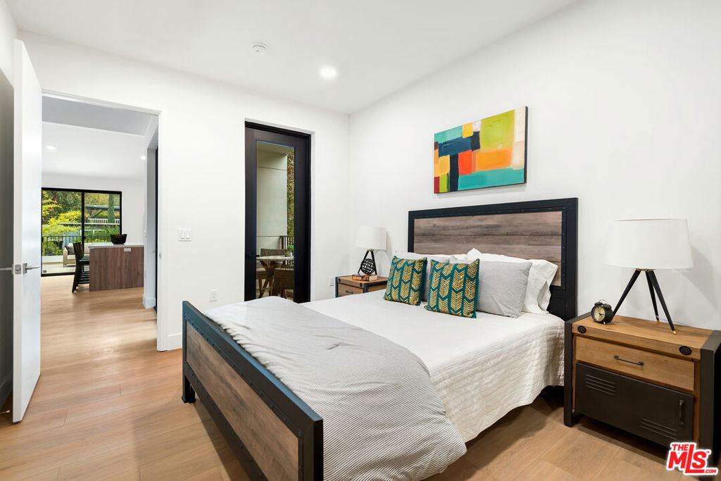 3659 1/2 Regal Place