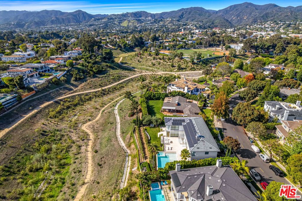 623 Alma Real Drive