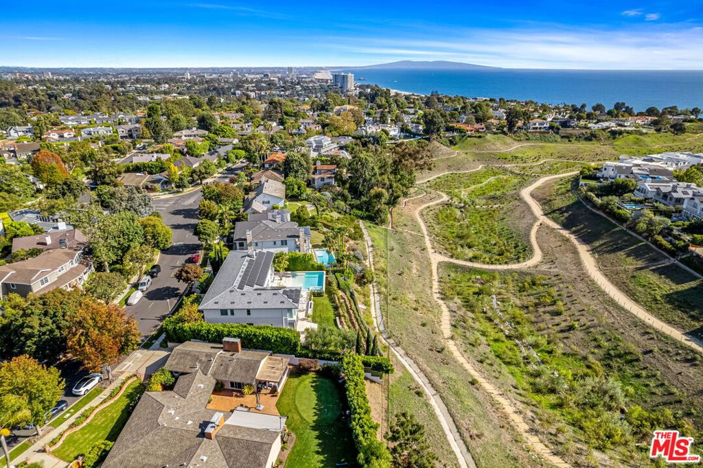 623 Alma Real Drive