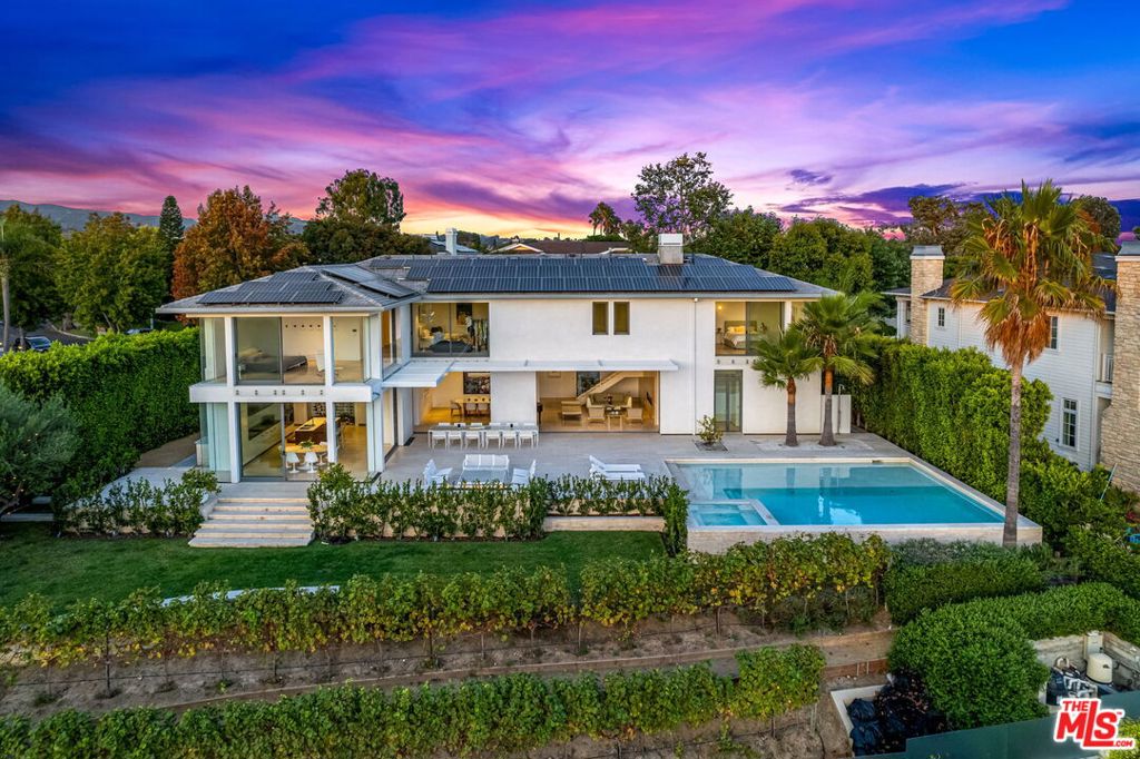 623 Alma Real Drive