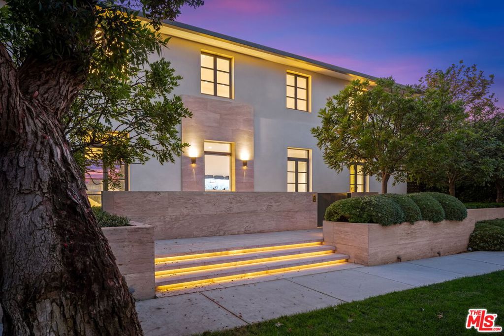 623 Alma Real Drive