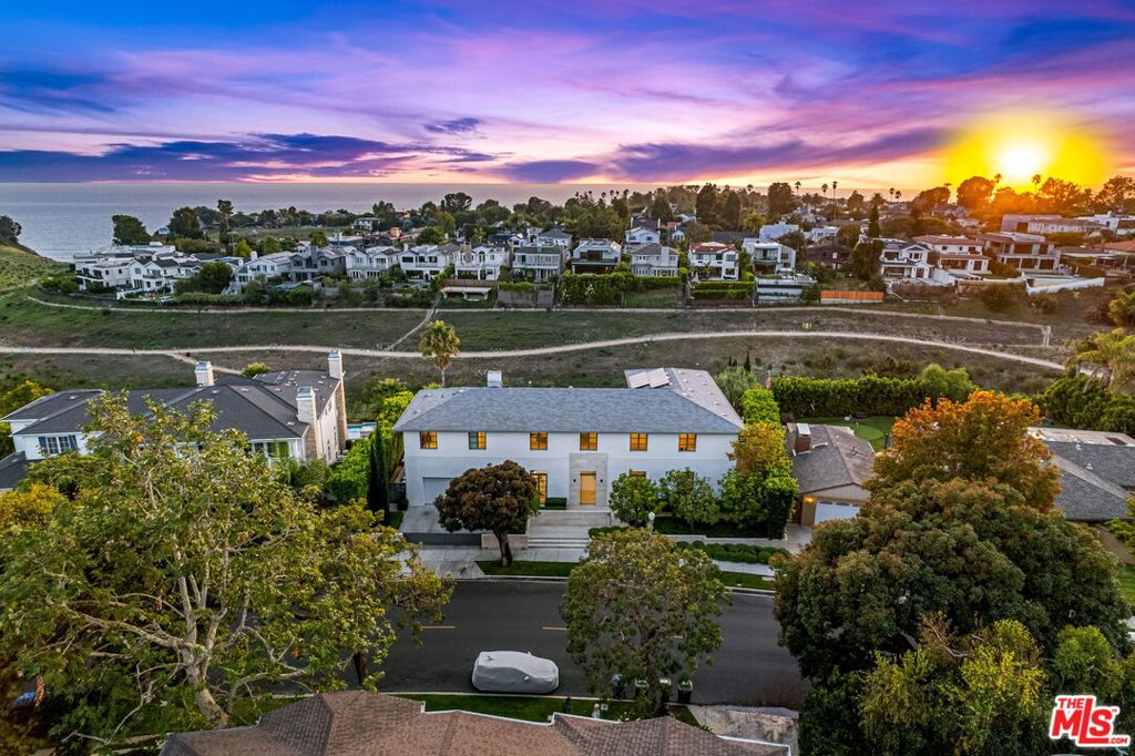 623 Alma Real Drive