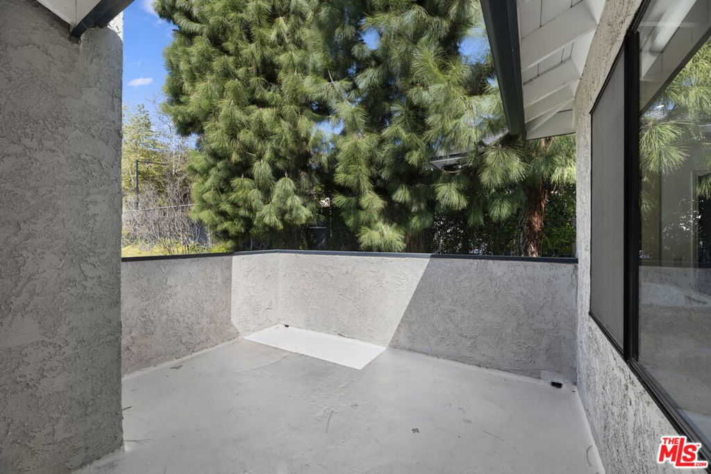 2937 Deep Canyon Drive