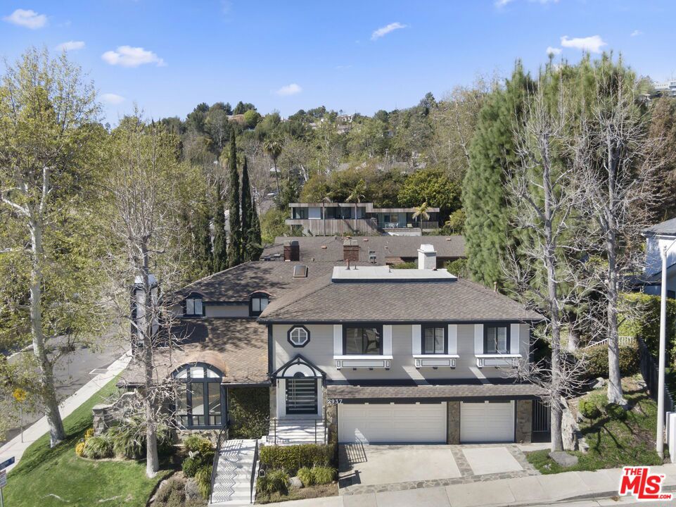 2937 Deep Canyon Drive