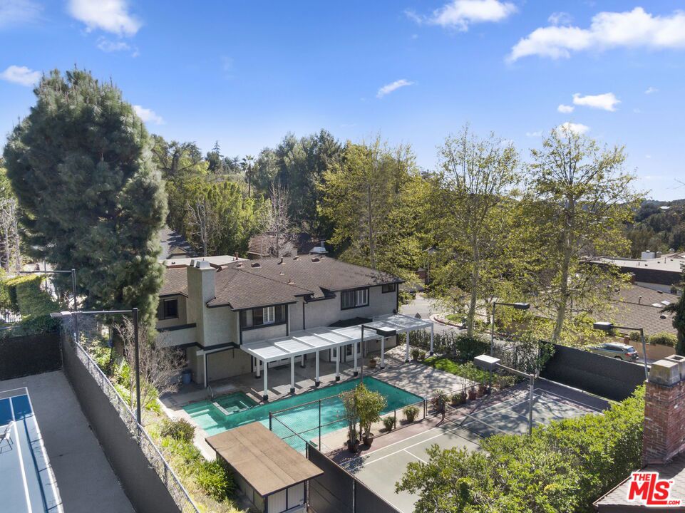 2937 Deep Canyon Drive