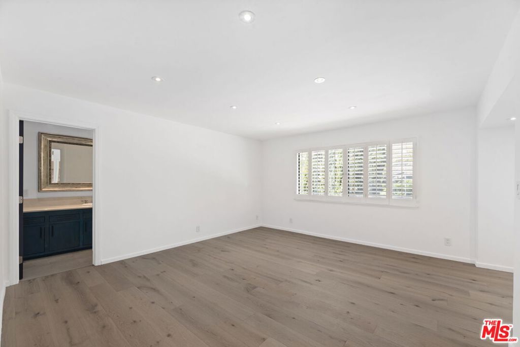 2937 Deep Canyon Drive