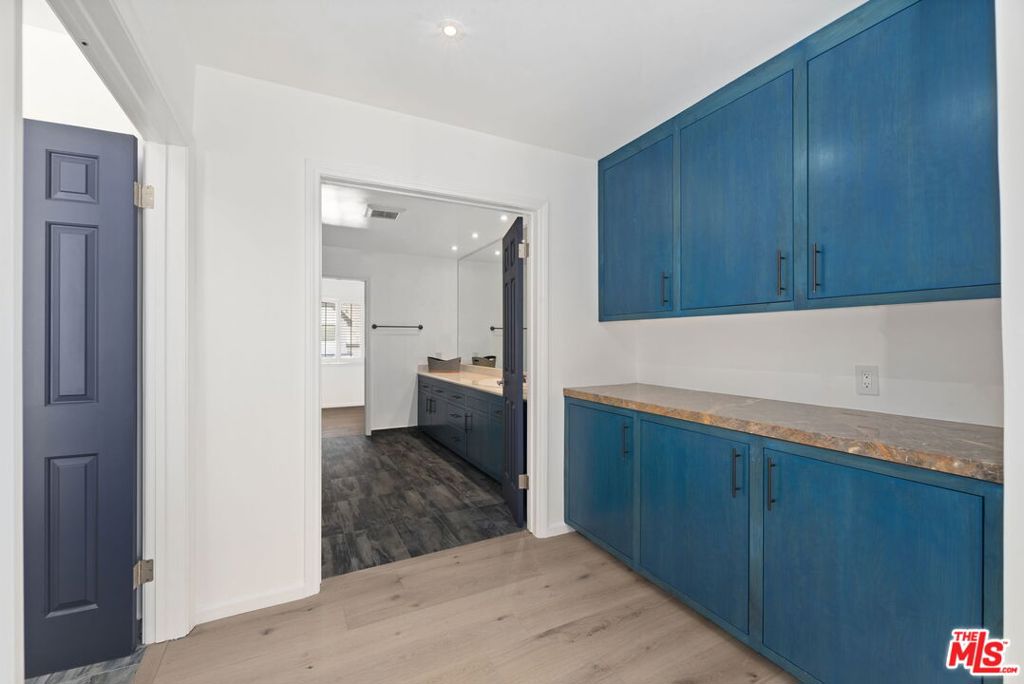 2937 Deep Canyon Drive