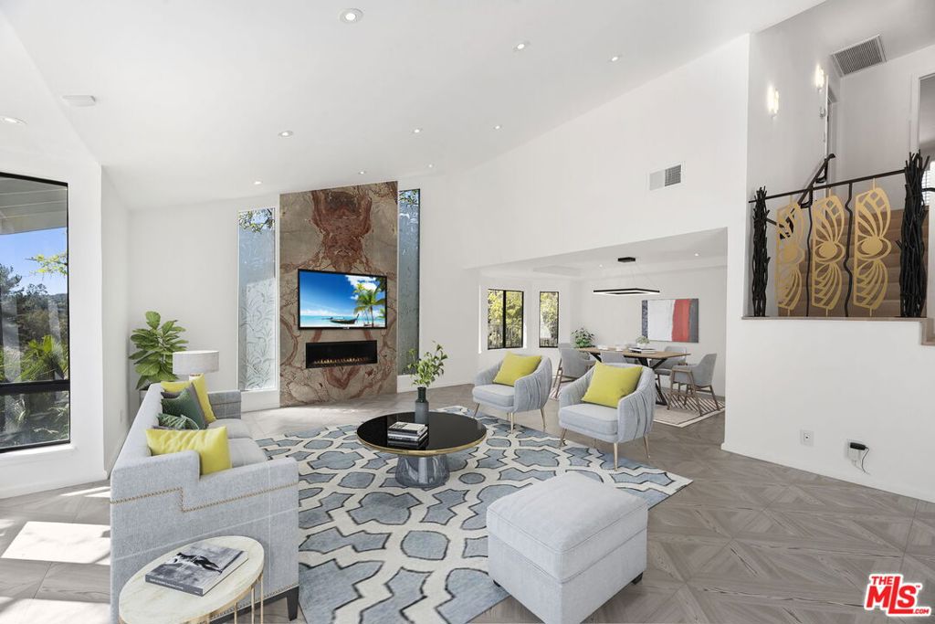 2937 Deep Canyon Drive