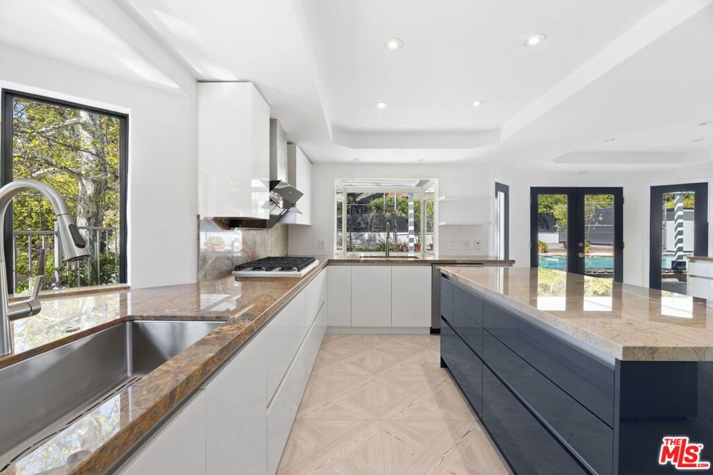 2937 Deep Canyon Drive