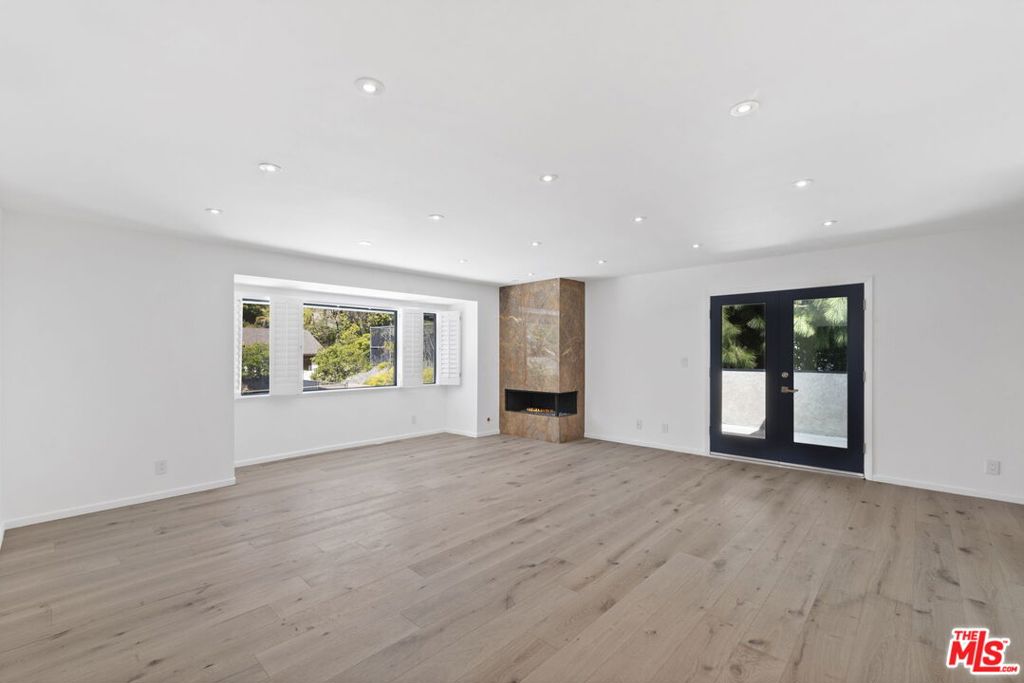 2937 Deep Canyon Drive