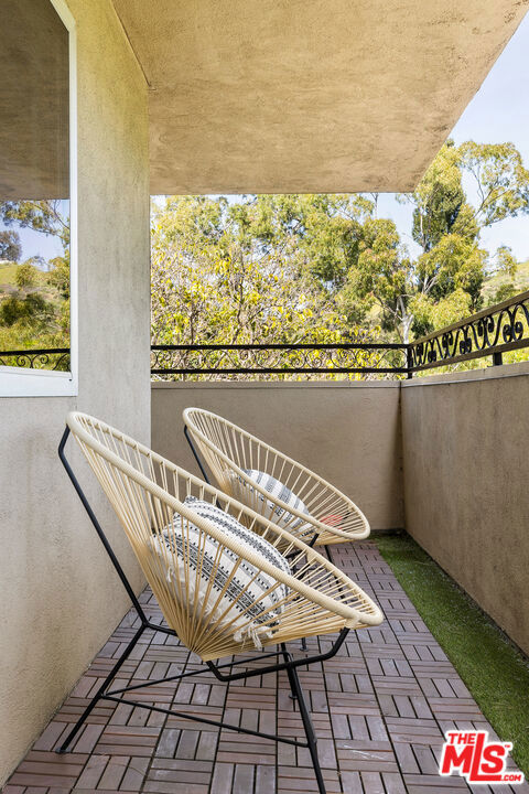 6704 Hillpark Drive 202