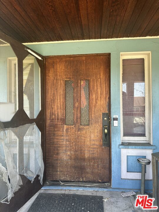 4511 Kingswell Avenue