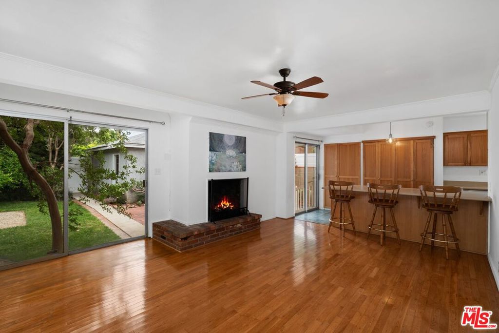 16666 Mccormick Street