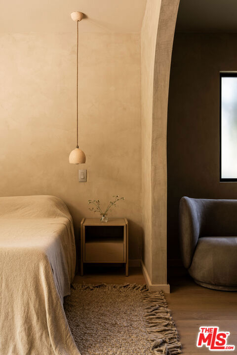 4722 Larkwood Avenue