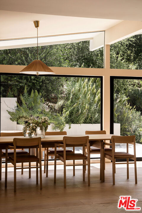 4722 Larkwood Avenue