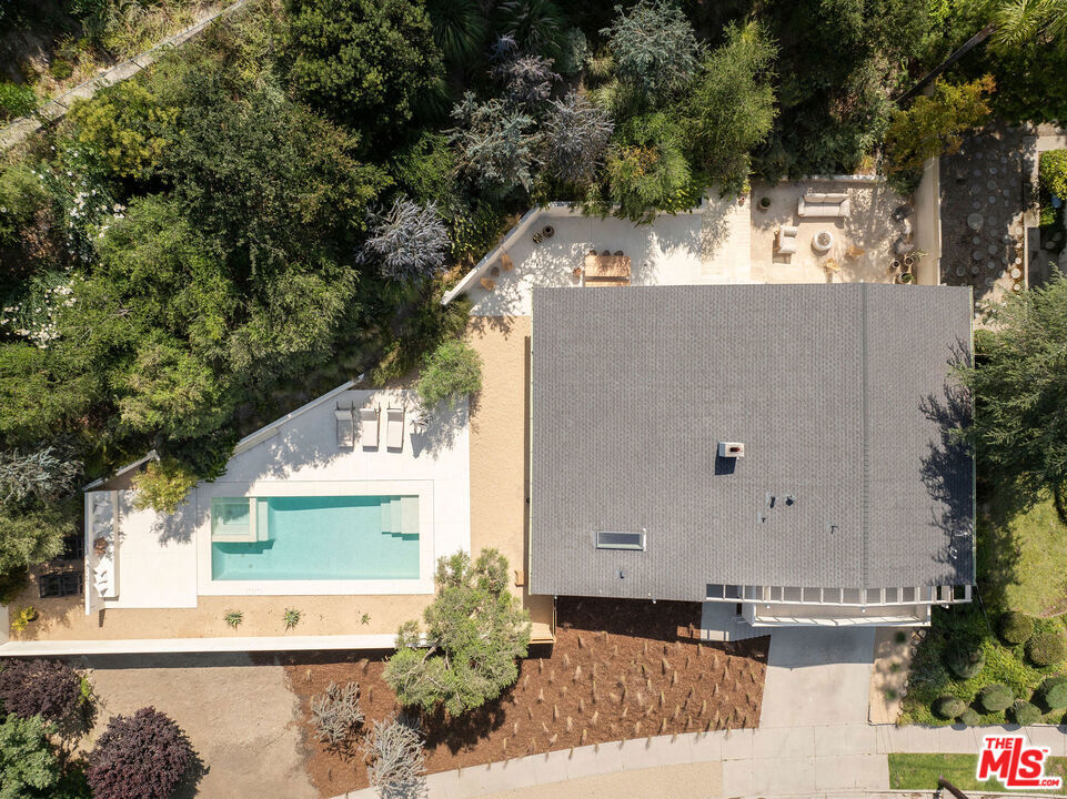 4722 Larkwood Avenue