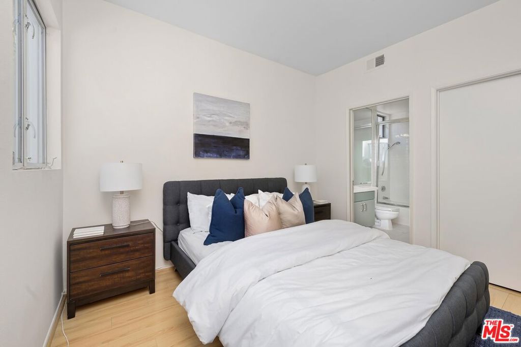 3944 Kentucky Drive 1