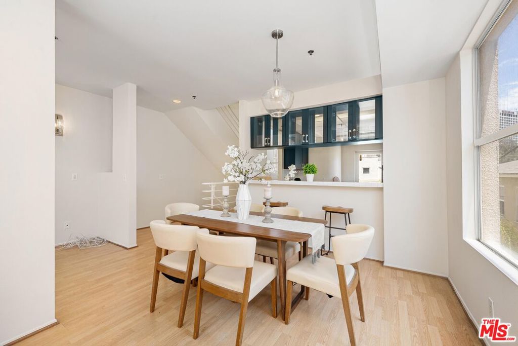 3944 Kentucky Drive 1