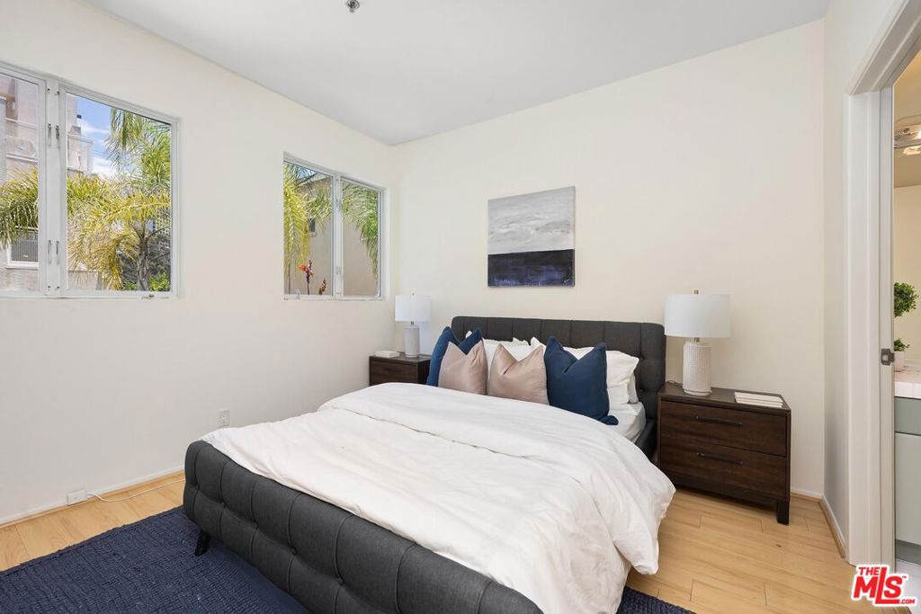 3944 Kentucky Drive 1