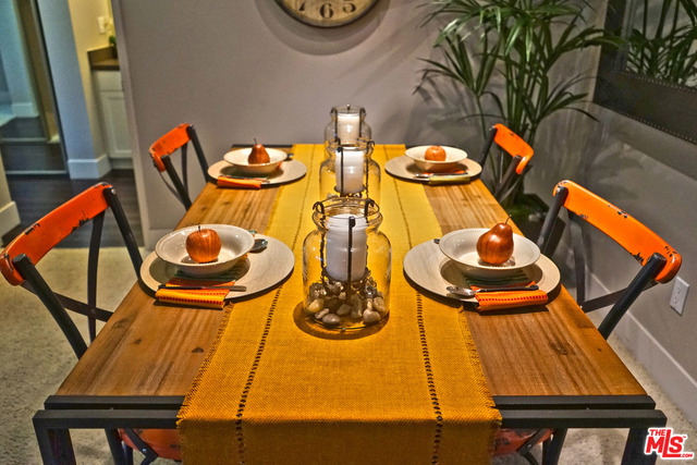 151 E HOLLY Street 2-103