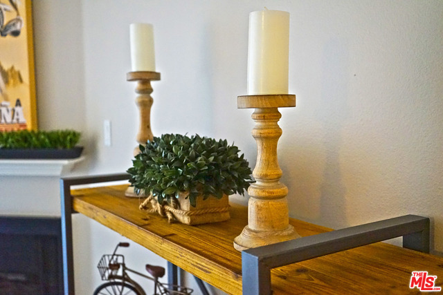 151 E HOLLY Street 2-103