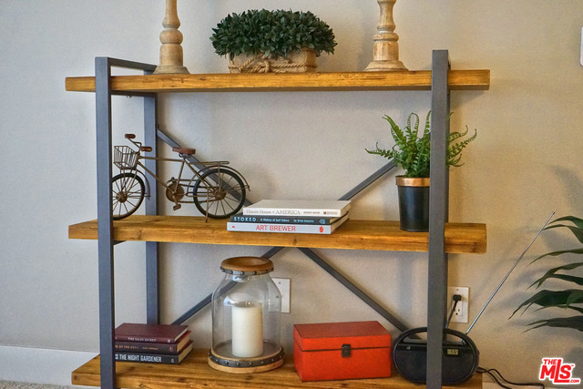 151 E HOLLY Street 2-103