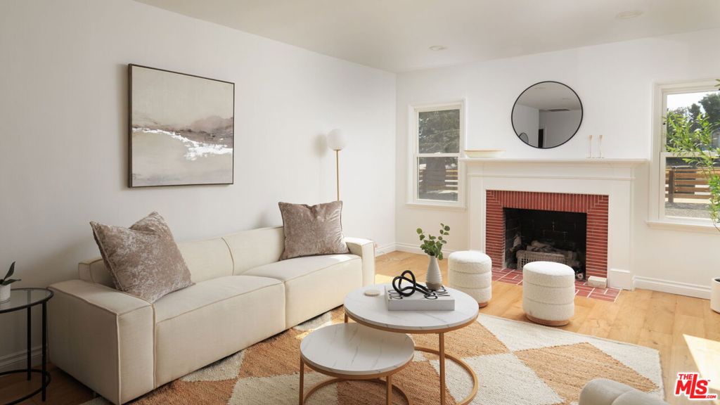 596 N Sierra Madre Boulevard