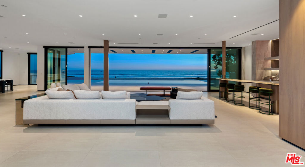 31100 Broad Beach Road