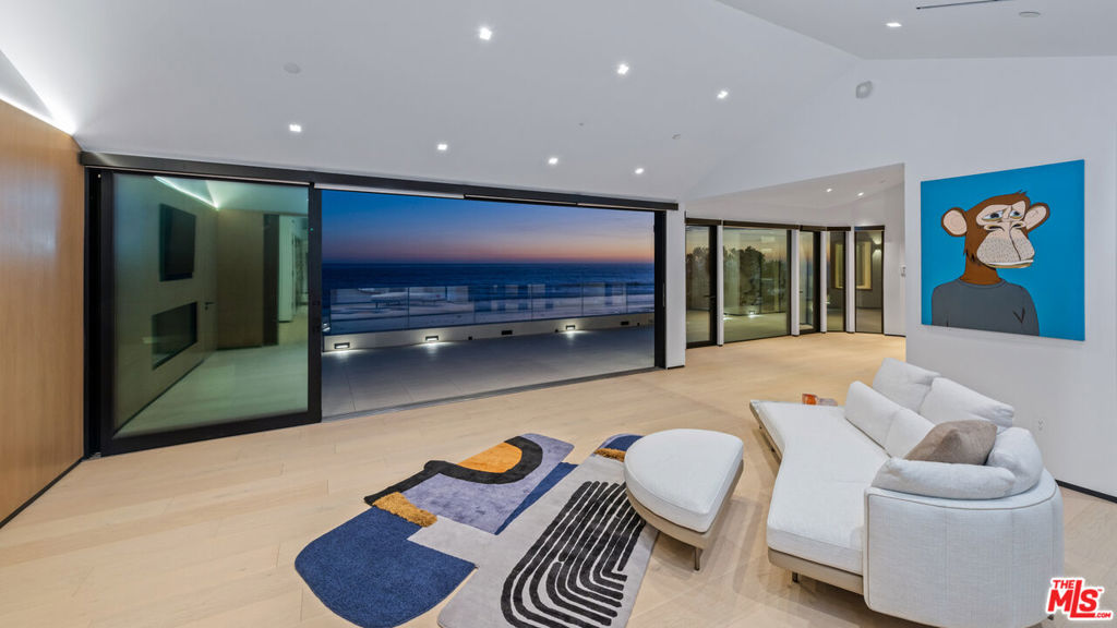 31100 Broad Beach Road