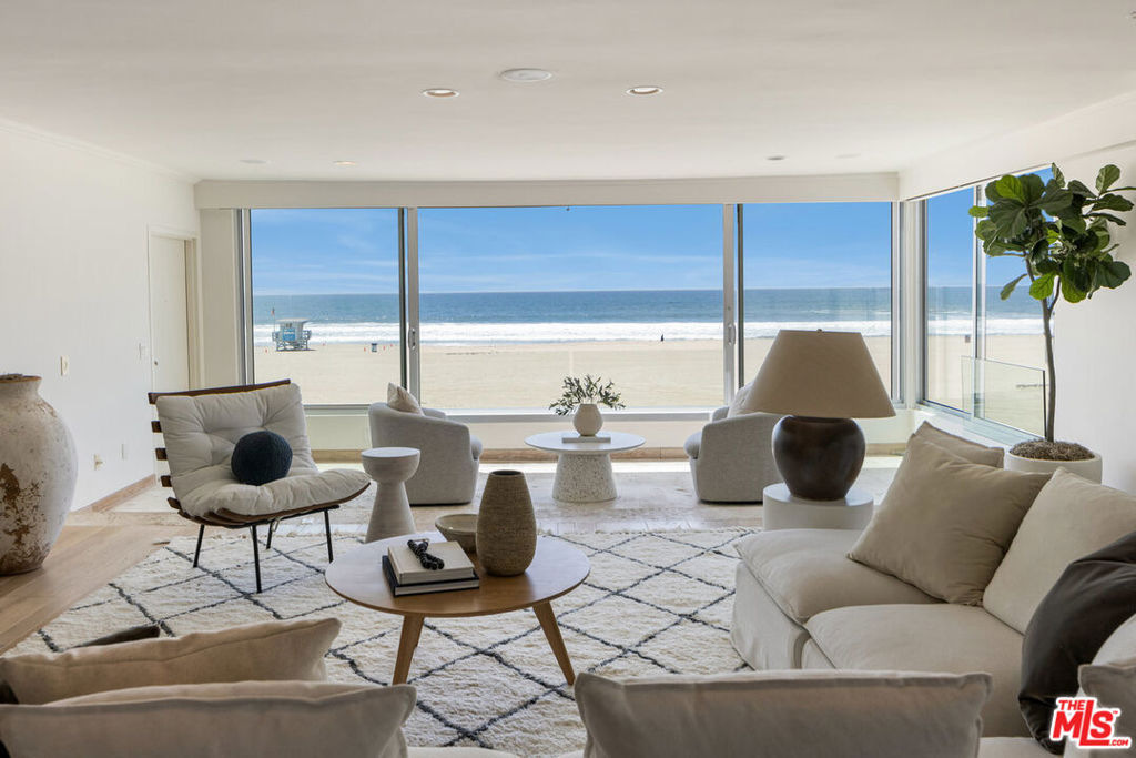 3412 Ocean Front Walk 201