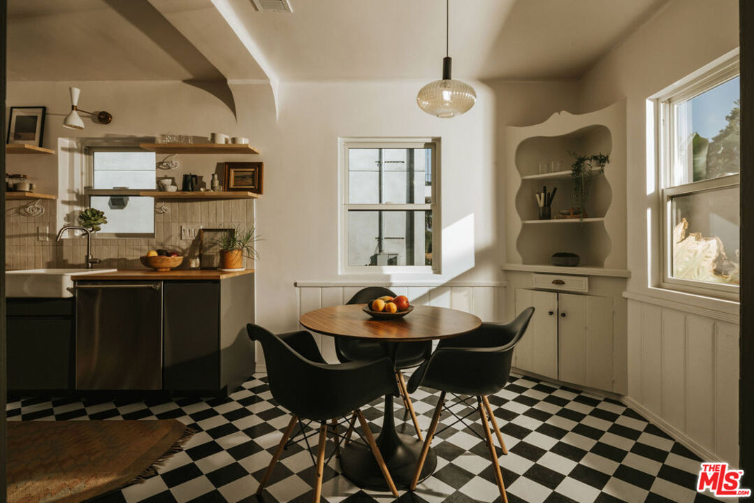 5357 Brynhurst Avenue