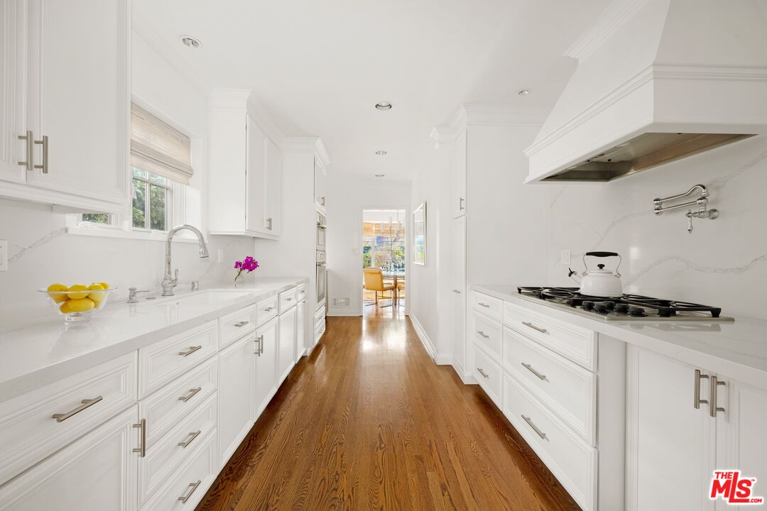 2847 Motor Ave