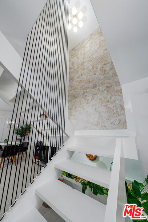 2246 N Indian Canyon Dr Unit: D