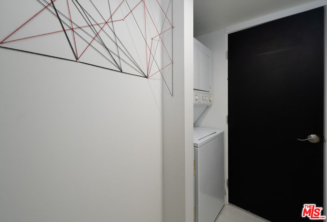 2246 N Indian Canyon Dr Unit: D