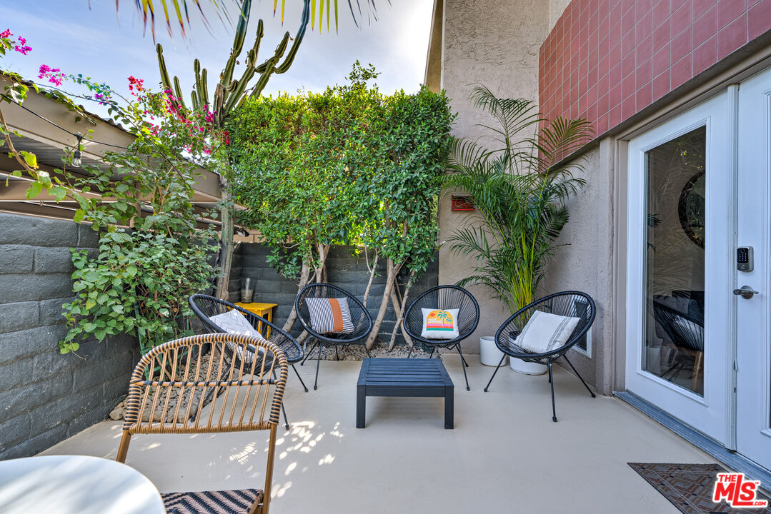 2246 N Indian Canyon Dr Unit: D