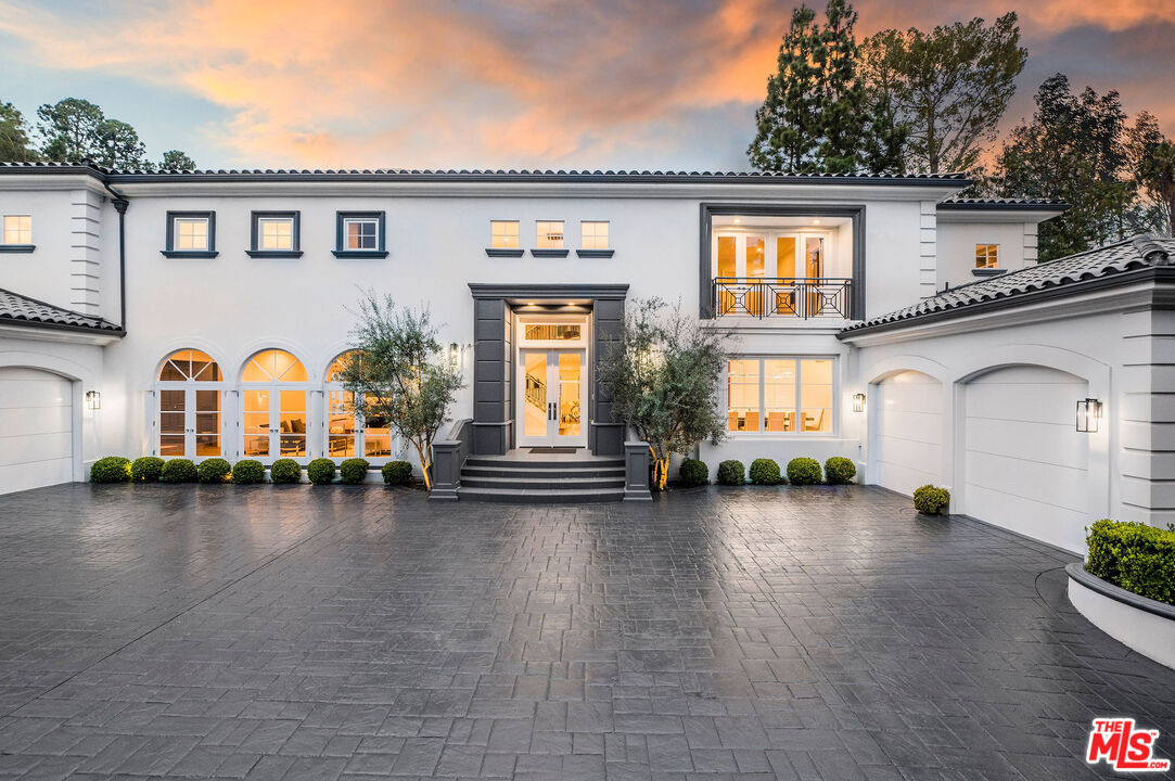 1041 Laurel Way