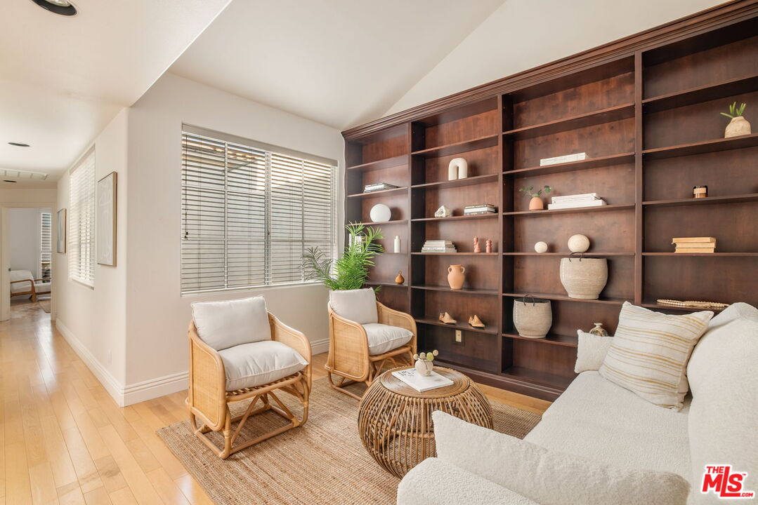 11635 Missouri Ave Unit: 3