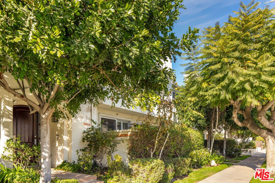 11635 Missouri Ave Unit: 3