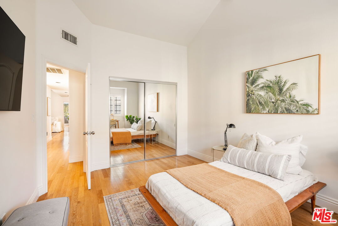 11635 Missouri Ave Unit: 3