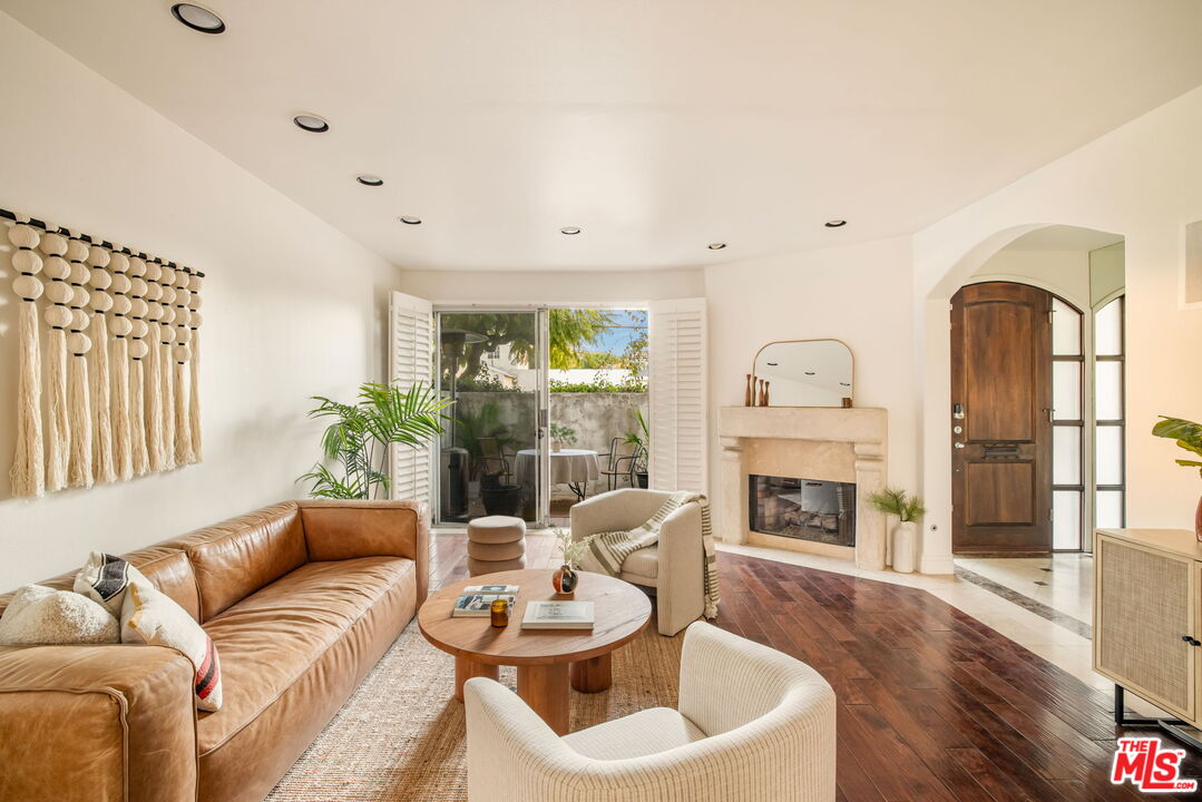 11635 Missouri Ave Unit: 3