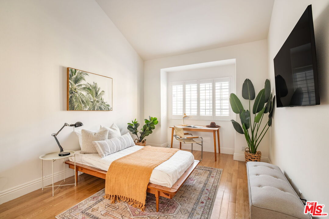 11635 Missouri Ave Unit: 3