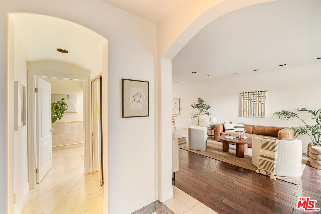 11635 Missouri Ave Unit: 3