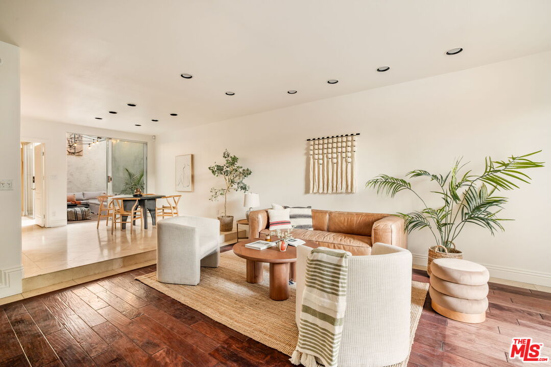 11635 Missouri Ave Unit: 3