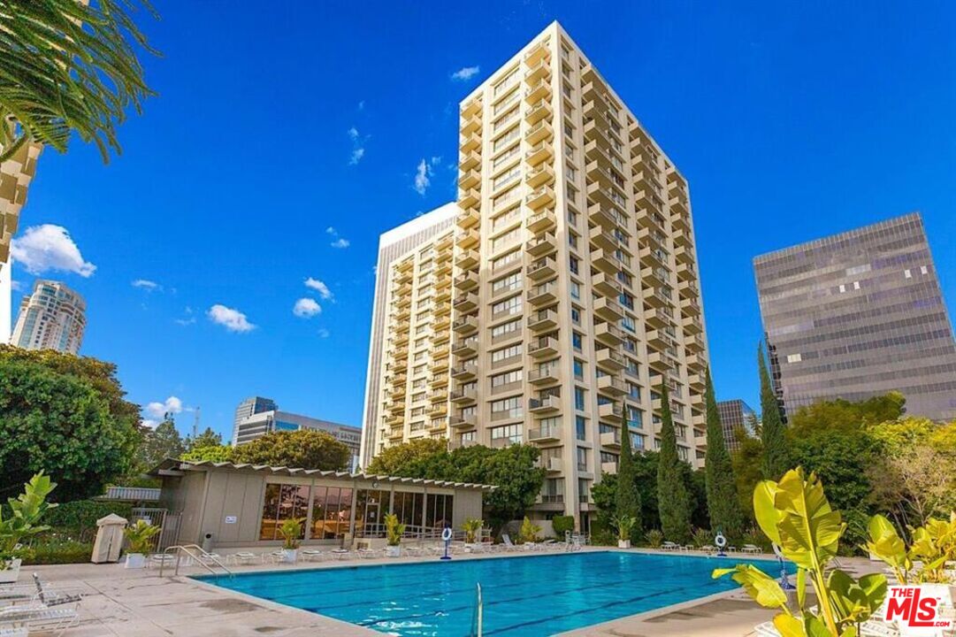 2160 Century Park Unit: 1102