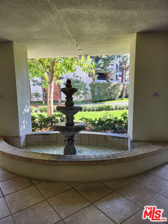 2122 Century Park Ln Unit: 213