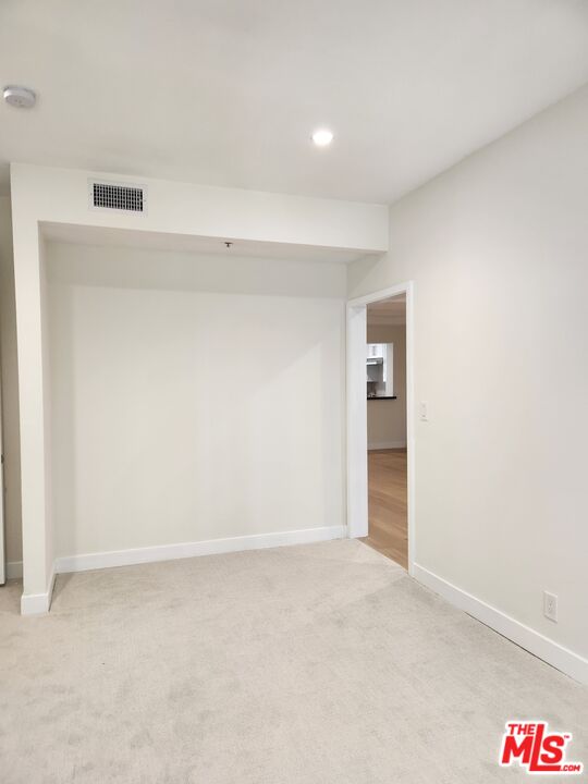 2122 Century Park Ln Unit: 213